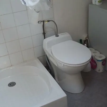 Petit Loft Atypique Entierement Meuble Centre La Bataille 27540