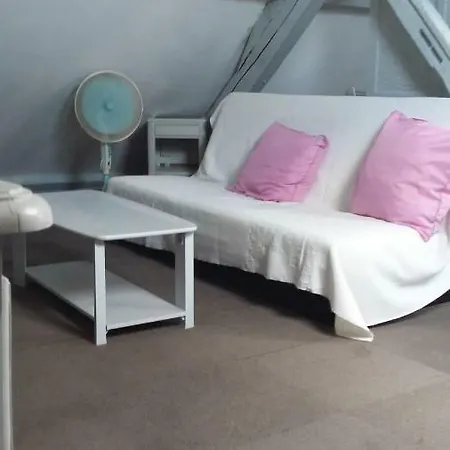 Petit Loft Atypique Entierement Meuble Centre La Bataille 27540 Ivry-la-Bataille